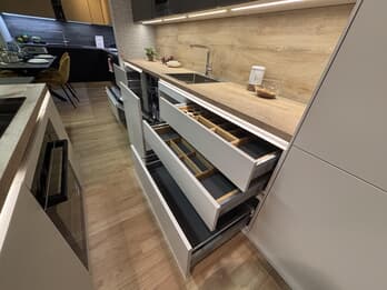 Kuchyňa Laser vr. spotrebičov 10