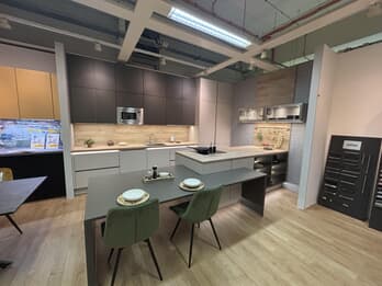 Kuchyňa Laser vr. spotrebičov 12