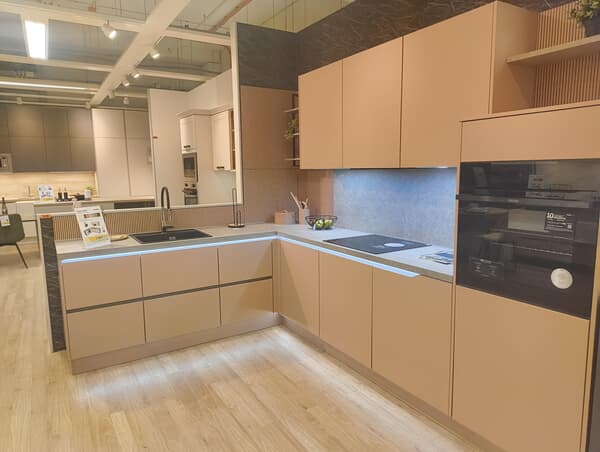 Kuchyňa Senso vr. spotrebičov 1