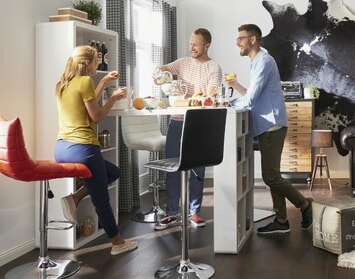 Barové pulty do kuchyne vyriešia problém s miestom