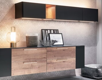 Čierna farba v interiéri – dramatická aj elegantná