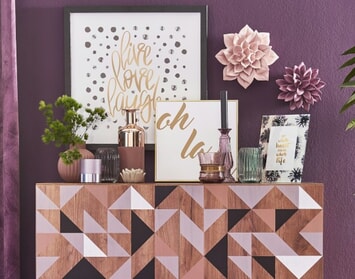 Nápisy a citáty – keď sa slová stanú dekoráciou