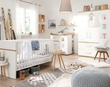 Kupujeme pre bábätká: detská postieľka a prebaľovací pult