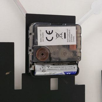 Nástenné hodiny CITY čierna 5