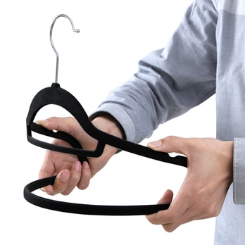 Vešiaky CRF20 čierna, 20 ks 4