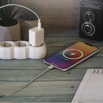 USB adaptér  GAN biela, 1x USB-C, 20W 1