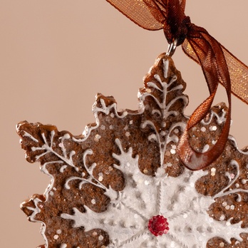 Dekorácia perníková vločka GINGERBREAD hnedá/biela, výška 8 cm 1