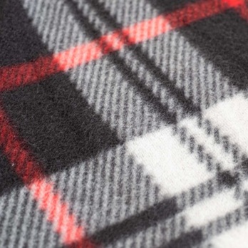 Deka KÁRO 1 150x200 cm 1