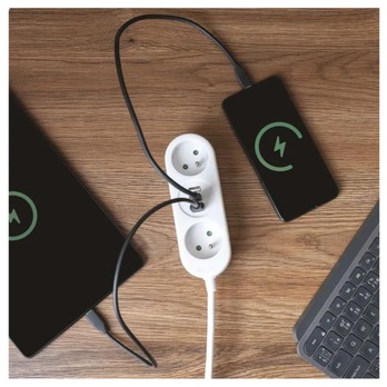 Predlžovací kábel P0212U biela, 2 zásuvky, 2x USB, 1x USB-C, dĺžka 2 m 1
