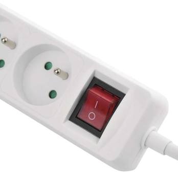 Predlžovací kábel s vypínačom P1513CU biela, 5 zásuviek, 2 USB porty, dĺžka 3 m 4