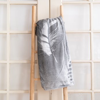 Deka PERIE XXL sivá 1