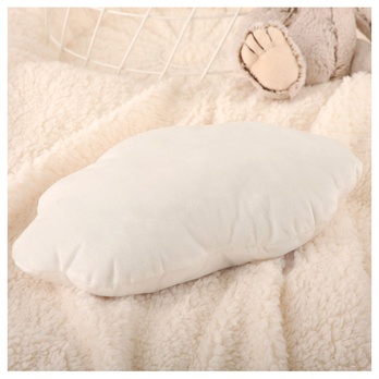 Vankúš SLEEPING LITTLE BEAR biela, 36x25 cm 3