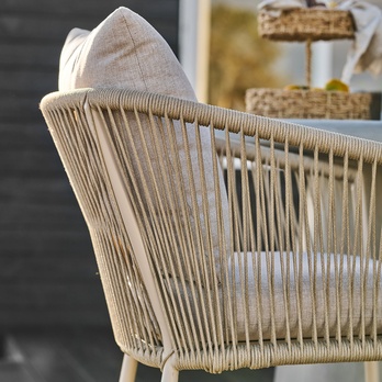 Jedálenská stolička SOLIRNU piesková 2