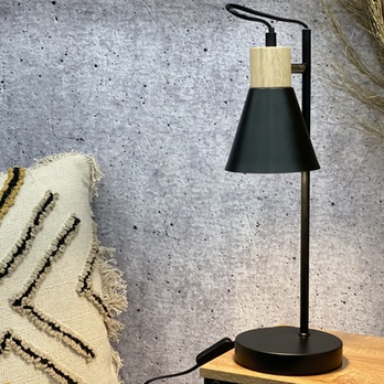 Stolná lampa TAYLOR čierna/svetlé drevo 1