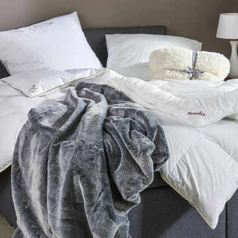 Deka TEDDY svetlosivá 1