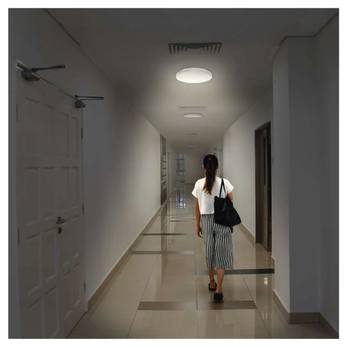 Stropné kúpeľňové svietidlo TORI biela, priemer 33 cm 1